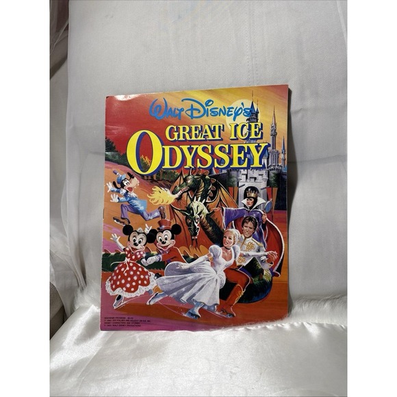 Vintage Holiday On Ice & Walt Disney Great Ice Odyssey Souvenir Program Lot Of 4 - Picture 2 of 5